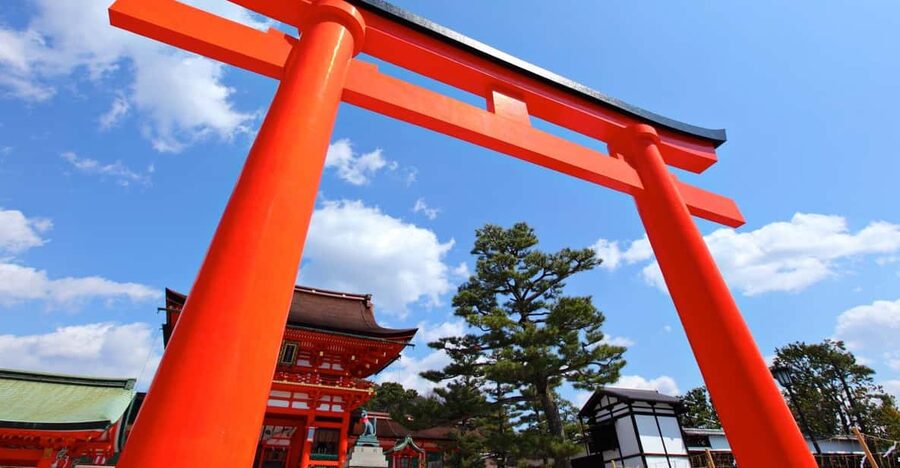 Kyoto: Private tour with Kyoto's licensed guide. Spanish - Starting at Kyoto Station and learning the city’s rhythm