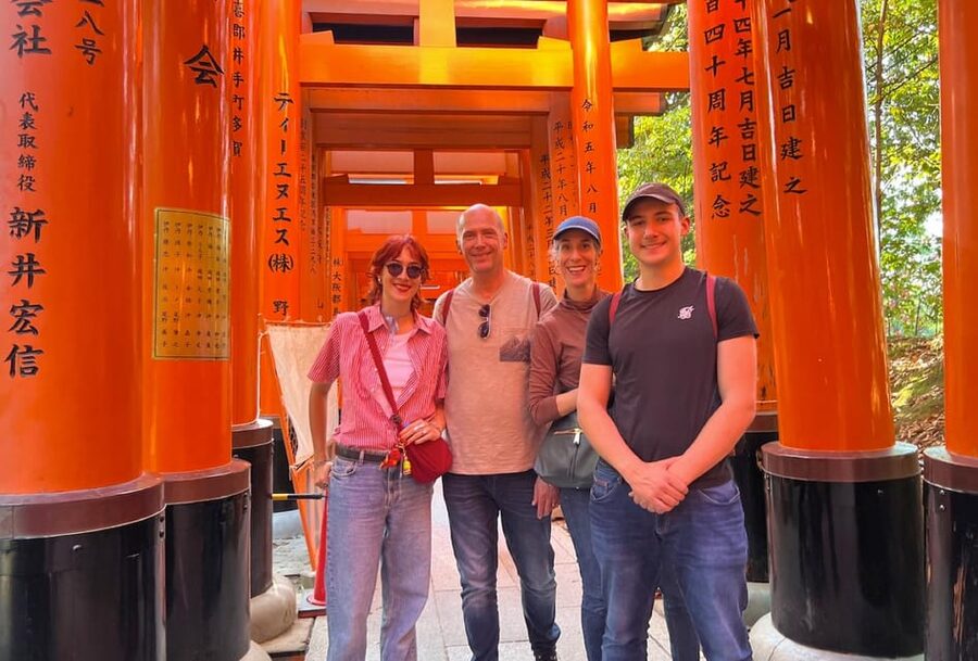 Kyoto: Private tour with Kyoto's licensed guide. Spanish - Nishiki Market and a short Kyoto lunch