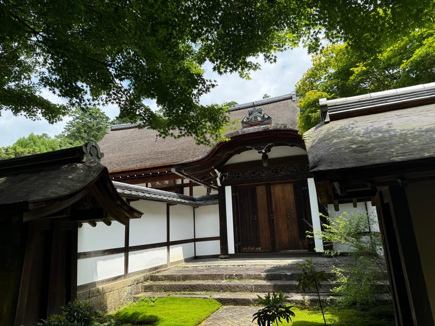Kyoto: Ryōan-ji, Greatest Zen Garden Guided Tour in 90 Min. - What $74 buys you