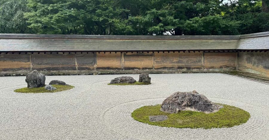 Kyoto: Ryōan-ji, Greatest Zen Garden Guided Tour in 90 Min. - Meeting at the Sanmon gate