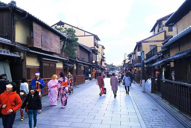 Kyoto Samurai and Geisha Town Private Walking Tour - Kyoto’s samurai story starts at Nijo Castle