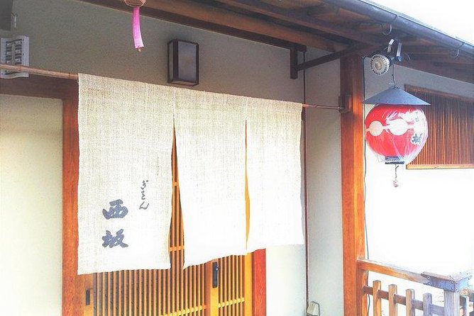Kyoto Samurai and Geisha Town Private Walking Tour - Why the private format makes a difference