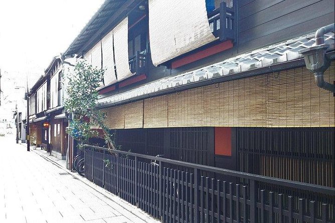 Kyoto Samurai and Geisha Town Private Walking Tour - Seven hours requires sensible planning