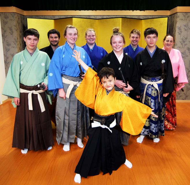 Kyoto: Samurai Sword Class by Experts in Traditional Arts - The Kenbu Performance Changes the Picture
