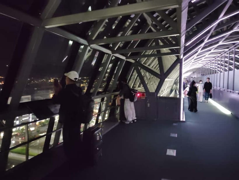 Kyoto: Station and Tower Night Tour with Light Show - Who will enjoy this 90-minute tour?