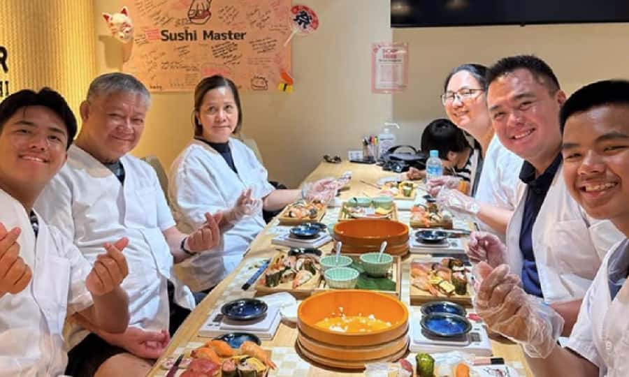 Kyoto: Sushi Making Experience in Kawaramachi - Food restrictions need careful checking