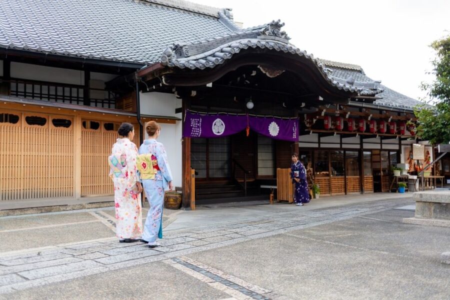 Kyoto: Tea Ceremony Ju-An at Jotokuji Temple - Why the small group makes a difference