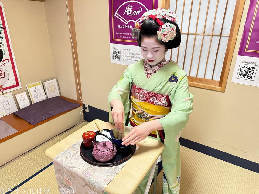 Kyoto: Tea Ceremony with Maiko Premium - Learning to make matcha