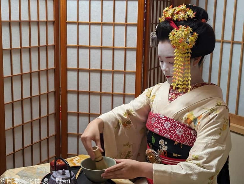 Kyoto: Tea Ceremony with Maiko - The 45-minute schedule, from greeting to Senjafuda