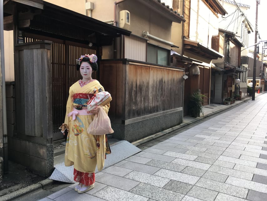 Kyoto: The Geisha Districts of Kyoto Walking Tour - Miyagawa-chō and the working streets of the hanamachi