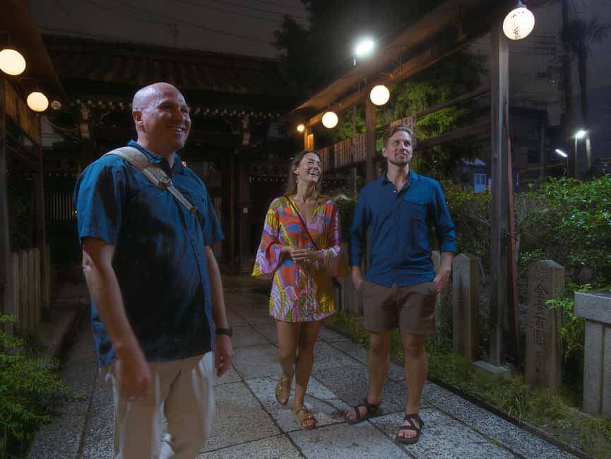 Kyoto: The Geisha Districts of Kyoto Walking Tour - What the guides add