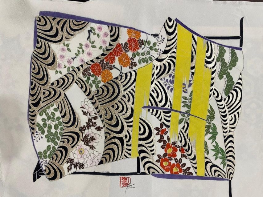 Kyoto: Traditional Yuzen Dyeing Experience - A close look at the instruction and interpretation