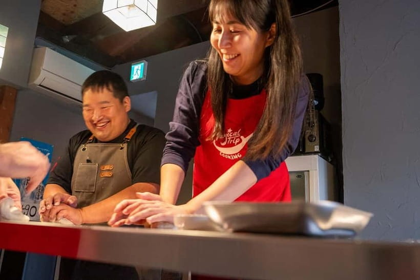 Kyoto Udon & Tempura Cooking Class with Professional Chefs - Frying tempura in a short class