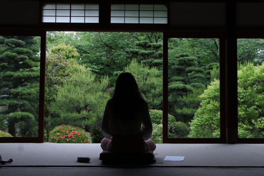 Kyoto: Zen Experience in a Hidden Temple - Entering Myoshin-ji and finding Jusho-in