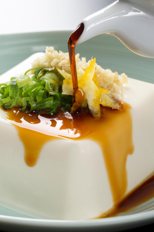 Making Fresh To-fu from soybeans in Kyoto - Key points to know
