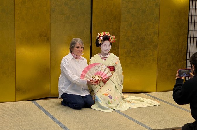 MEET MAIKO: Meet-&-Greet, Maiko Show & Experience in Kyoto - Ten to fifteen minutes for photographs