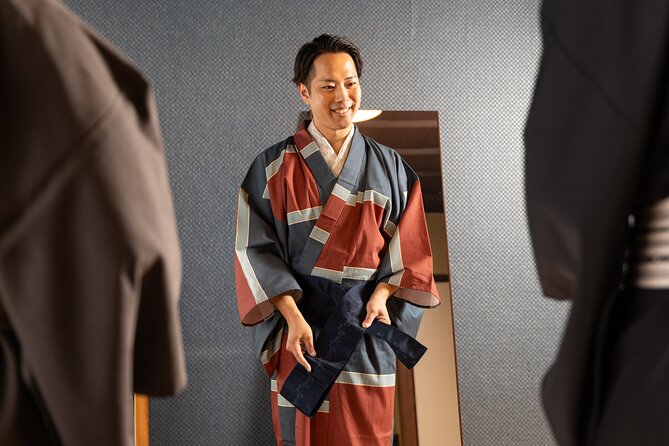 Men's Kimono Lesson and Shopping in Kyoto - Inside the Kyoto Men’s Kimono Shop