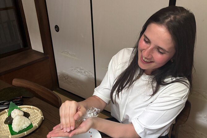 Nara: Authentic Onigiri Cooking Class & Meal in a Local Home - Sitting down for lunch or dinner