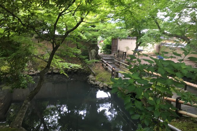 Nara Half Day Trip Walking Tour (Private Option Available) - Finding old Nara in Naramachi