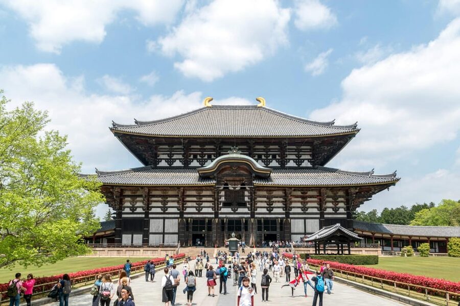 Nara Heritage Walkabout from Nara Park to Todaji-ji temple - Entering Todaiji and the Great Buddha Hall