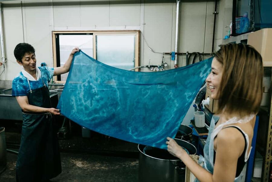 Natural Indigo Dyeing with Local Masters (Private Atelier) - Why fermented sukumo changes the experience