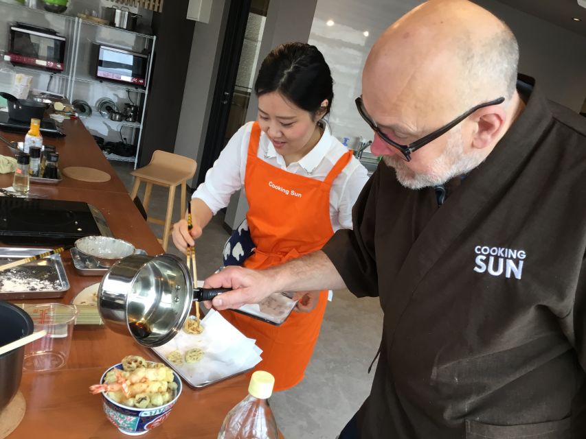 Nishiki Market Food Tour with Cooking Class - The private format and pace