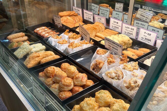 Nishiki Market Walking Food Tour With Gyoza Workshop - Starting with gyoza at Nishiki Gyoza