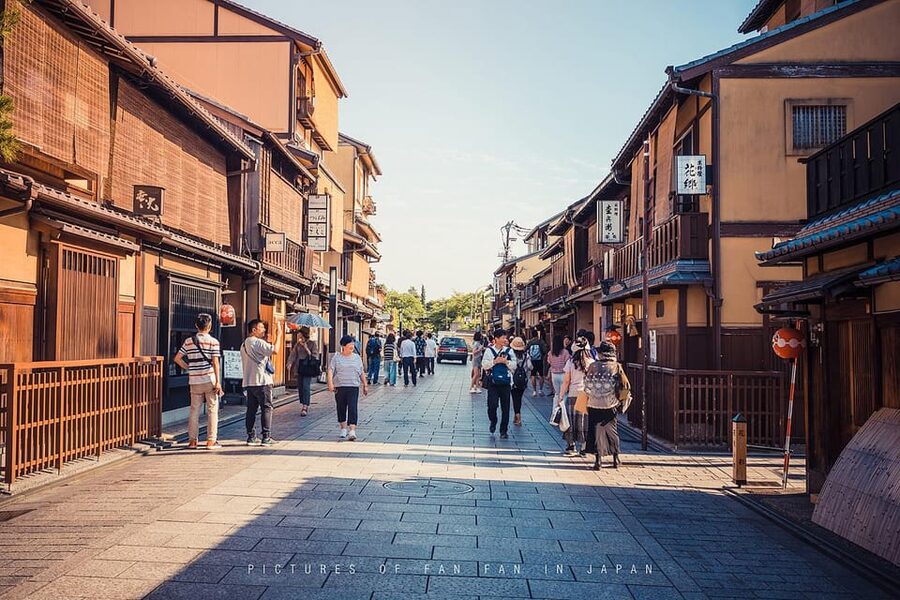 One Day Private Customized Self-Guided Tour in Kyoto - Nishiki Market for lunch and snacks