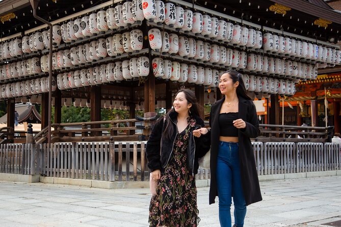 Photo Shoot with a Private Vacation Photographer in KYOTO, JAPAN - Why a private Kyoto photo session makes sense