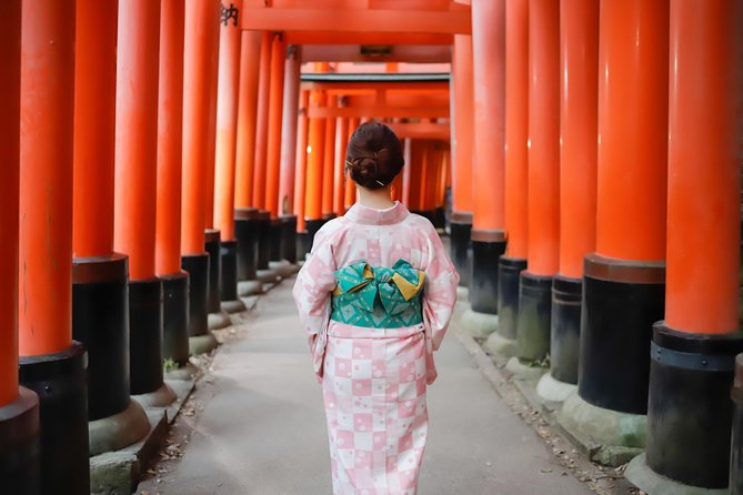 Photo Shoot with a Private Vacation Photographer in KYOTO, JAPAN - Philosopher’s Walk: a quieter, seasonal option