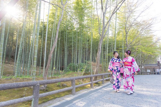 Photo Shoot with a Private Vacation Photographer in KYOTO, JAPAN - How the photographers shape the experience