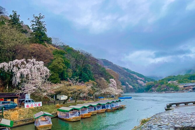 Private car tour Let's uncover secrets of majestic Kyoto history - Yasakanoto and the itinerary detail to clarify