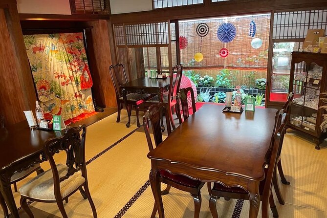 Private Cooking Class Udon in Kyoto Japan - Meeting Tanaka and the local teaching team