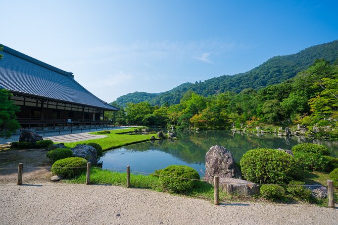 Private Day Tour - Kyoto Arashiyama & Bamboo Forest Perfect Tour! - The 400-meter bamboo path