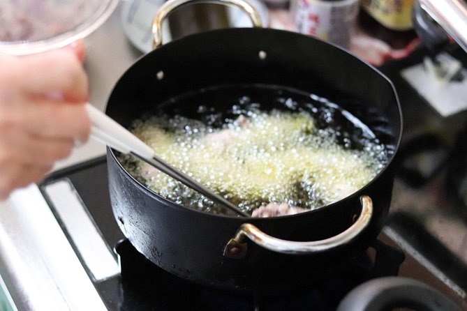 Private Japanese Home Cooking Class in Kyoto with Michiyo - The first kitchen lesson: dashi stock