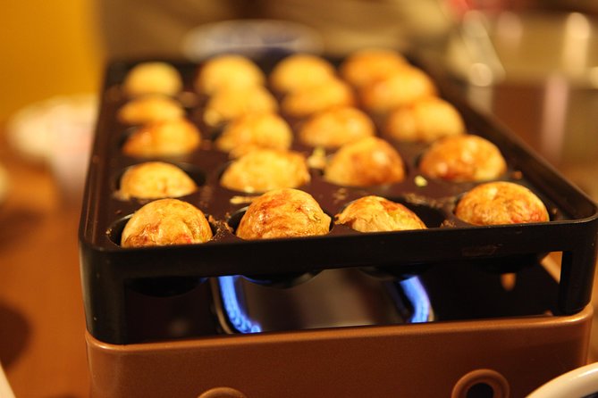 Private Ramen or Gyoza Cooking Class in Kyoto with Chef Midori - Starting with tea and the four basics
