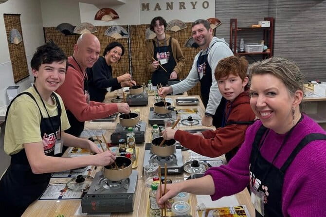 Ramen Gyoza Onigiri Japanese Cooking Class in Kyoto - Wrapping Gyoza Without Losing the Filling
