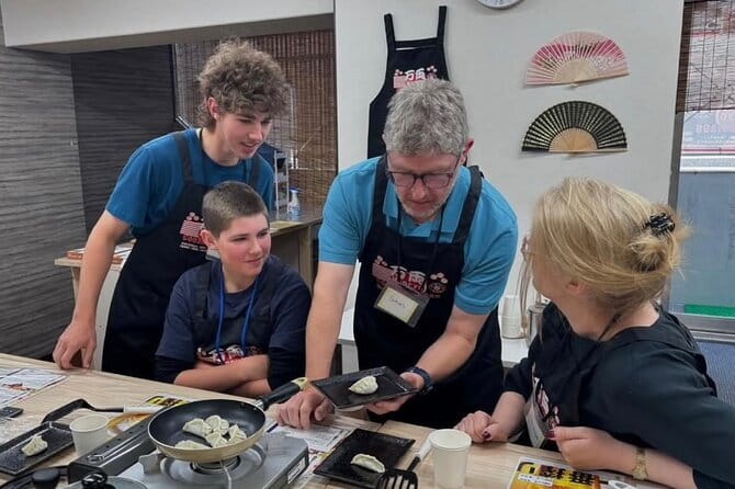 Ramen Gyoza Onigiri Japanese Cooking Class in Kyoto - Shaping Onigiri, the Simple Japanese Rice Ball