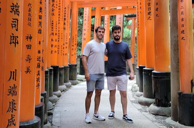 Sacred Treasure Fushimi Inari and Kiyomizu Dera Tour - What the guides add to the experience