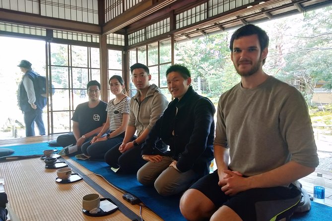Secret Eastern Kyoto Biking Adventure - Maruyama Park and Ninenokomichi connect the old districts