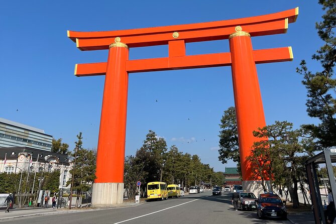 Start from Kyoto Station: Early Morning E-Bike Tour with Kyotoite - Old lanes, the Shirakawa River, and Gion