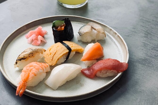 Sushi Making Experience Luxury Course in Nara - Traditional clothing, photos, and the graduation moment