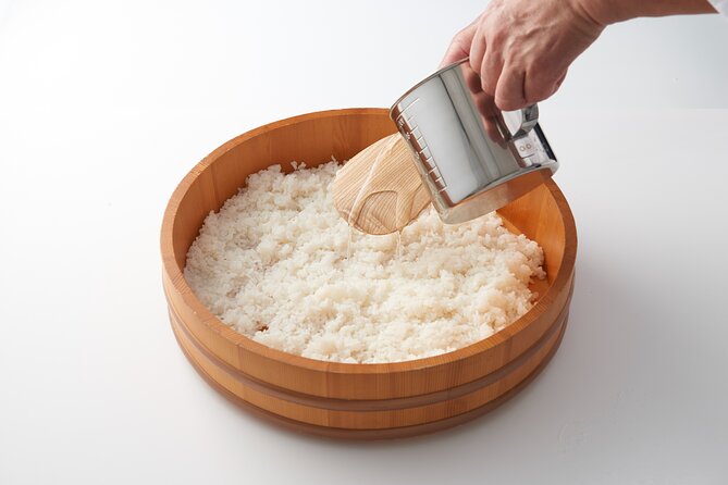 Sushi Making Experience Luxury Course in Nara - How the instruction feels for beginners