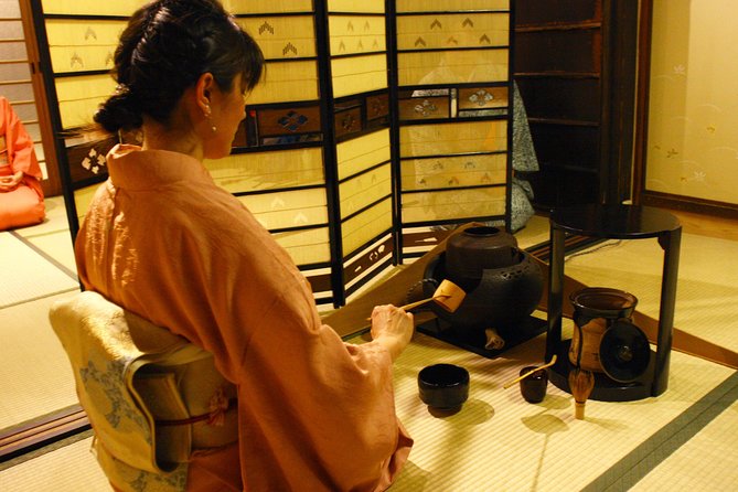 Tea Ceremony Experience in Traditional Kyoto Townhouse - The hosts make the lesson approachable