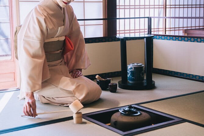 Tea Ceremony with Kimono and Professional Photoshoot in Kyoto - Watching the tea ceremony demonstration