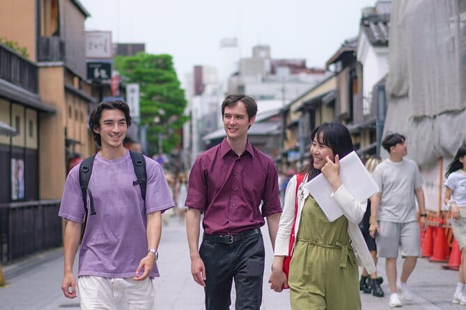 The Way of Tea: Kyoto Crafts, Hidden Temples & Wabi-Sabi Walk - Gion and the story of Japanese tea