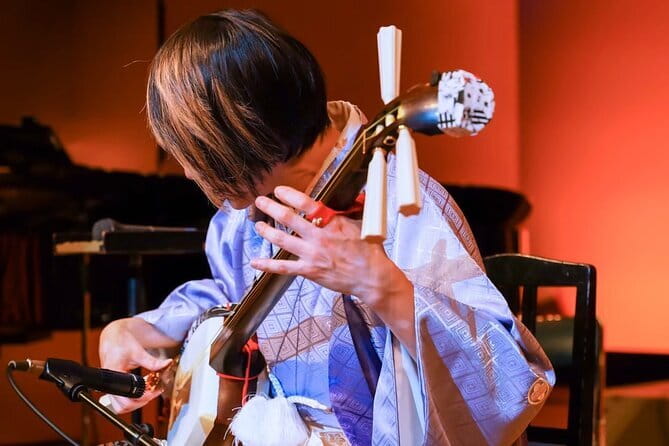 Traditional Japanese Music show & Experience Tour in Kyoto - Picking up the shamisen, koto, or wadaiko