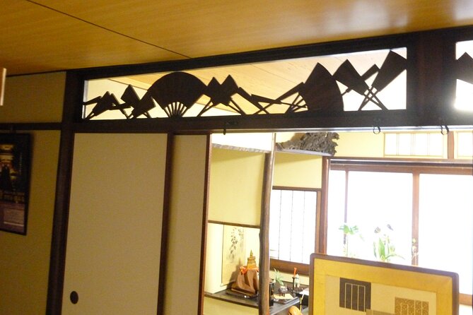 Zen Meditation for Life in Kyoto - Two Twenty-Minute Periods of Zazen